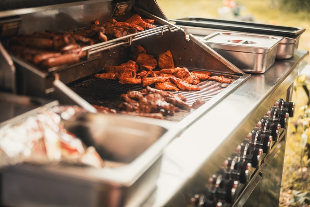 5 Reasons Why BBQ Catering Will Be A Hit At Your Next Family Gathering ...